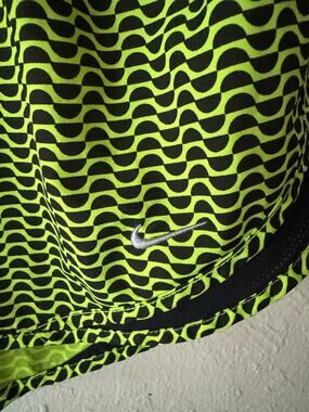 Nike Dri Fit Women's Shorts in Neon Green and Black Geometric Pattern, Size M